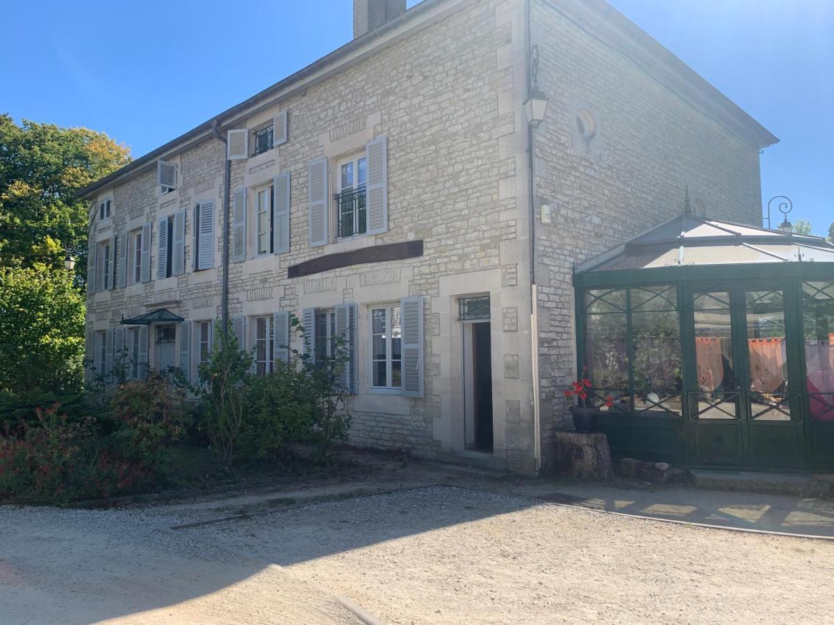 Chambres d'hôtes dans une maison de caractère Mussey-sur-Marne Exterior foto